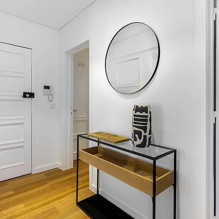 Whome Chic & Stylish Retreat In Estoril's Finest Location Estoril