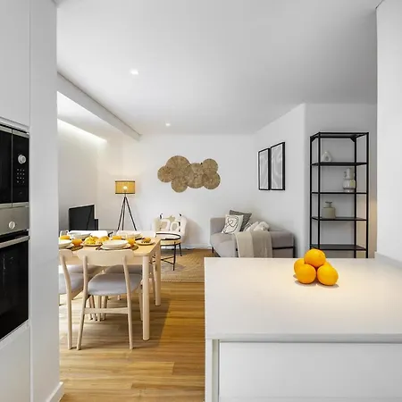 Whome Chic & Stylish Retreat In Estoril's Finest Location Apartmán