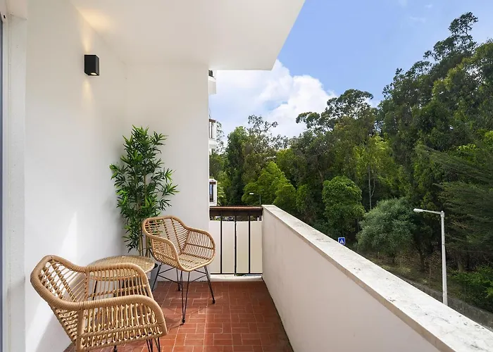 Whome Chic & Stylish Retreat In Estoril's Finest Location 埃斯托利尔