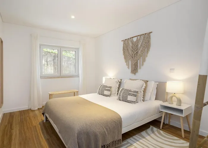 Whome Chic & Stylish Retreat In Estoril's Finest Location 公寓 埃斯托利尔