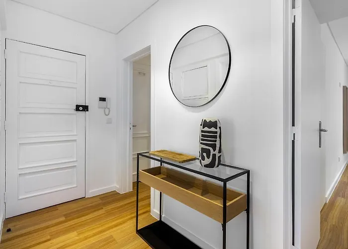 Whome Chic & Stylish Retreat In Estoril's Finest Location 埃斯托利尔