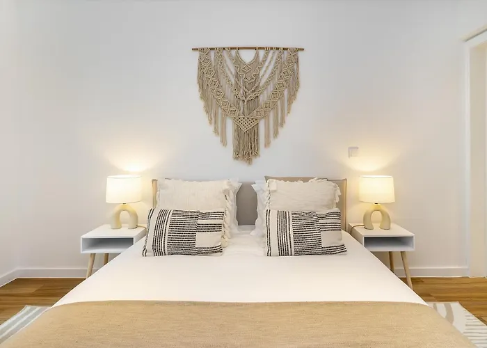 شقة Whome Chic & Stylish Retreat In Estoril's Finest Location إستوريل