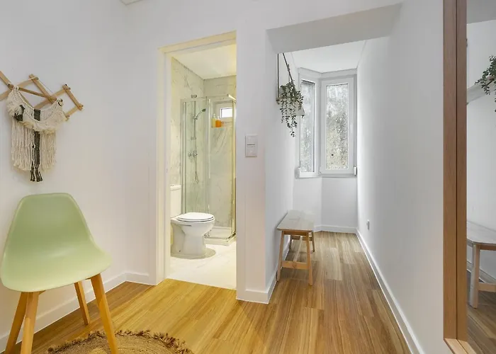 Whome Chic & Stylish Retreat In Estoril's Finest Location *
