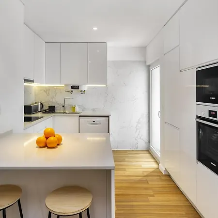 Whome Chic & Stylish Retreat In Estoril's Finest Location Estoril